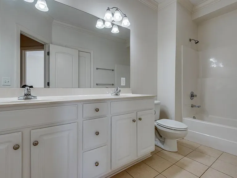 3331 Acklen Ave — Photo 15