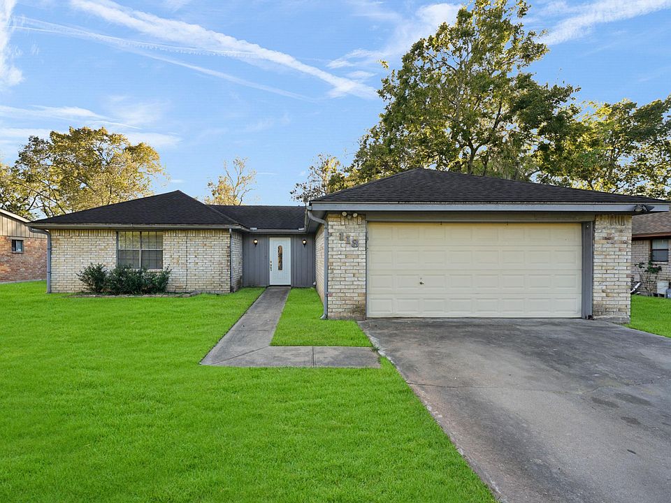 FRONT OF HOME (1)