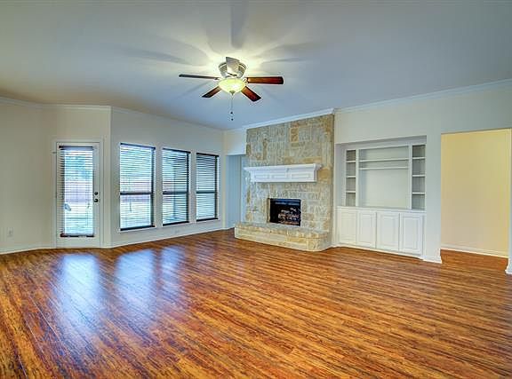 5th image of 1404 Eagle Point