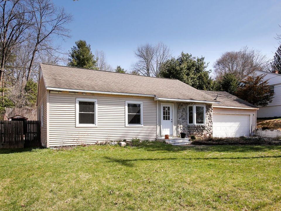 291 viking dr-101