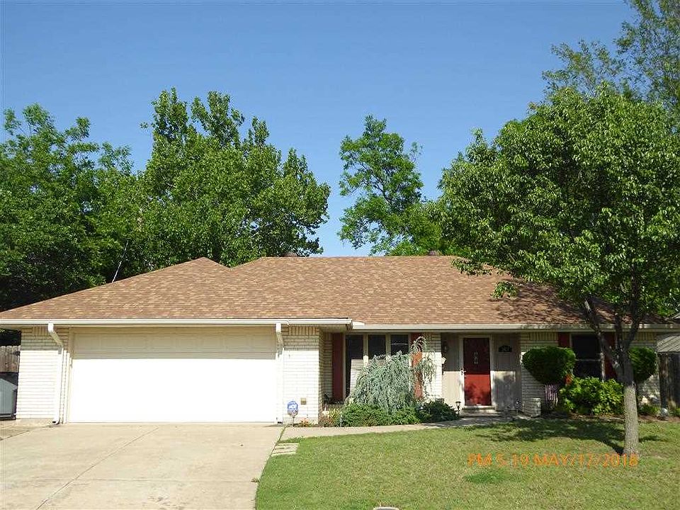 1st image of 307 NW Parkwood Pl
