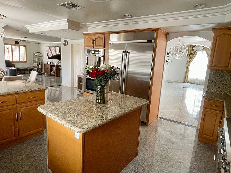 Kitchen 1
