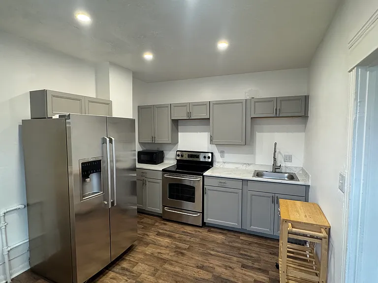 182 N N St #2 — Photo 5