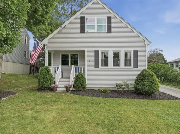 134 Hathaway Commons Rd, Fall River, MA 02720