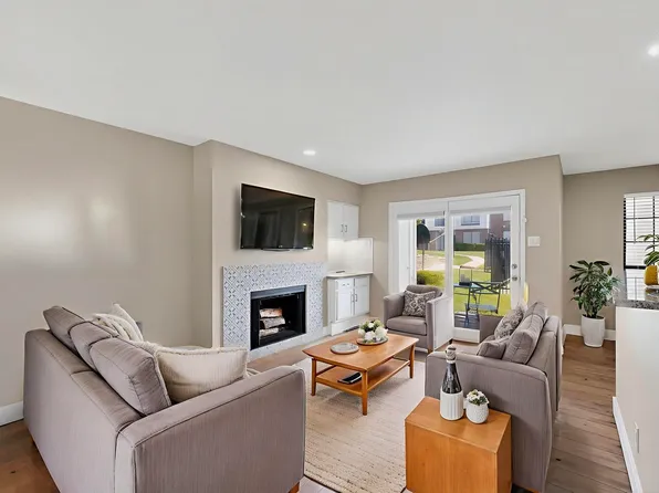 5718 Marvin Loving Dr APT 119, Garland, TX 75043