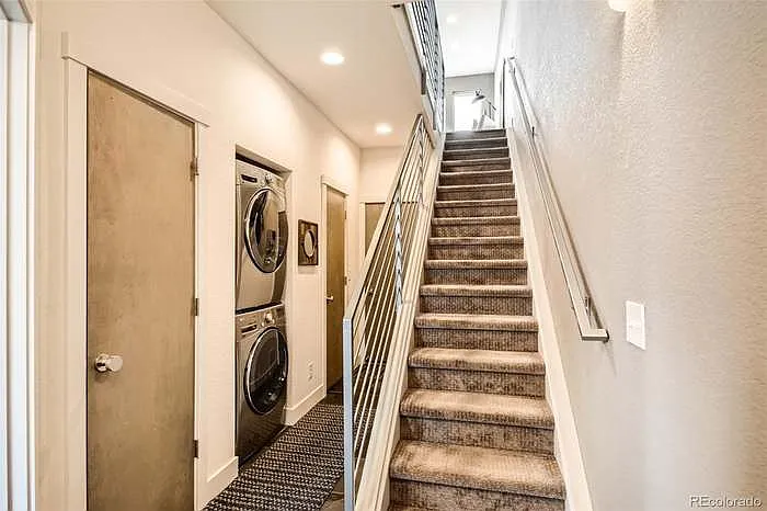 1020 W 37th Ave #1020 — Photo 5