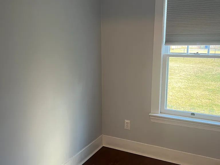1109 McCullough Ave NE — Photo 24