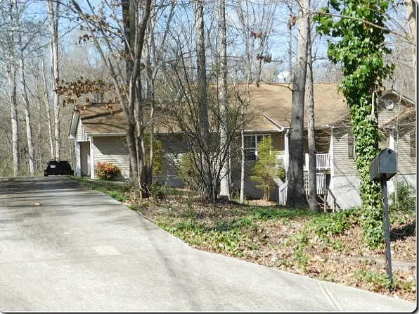 6238 King George Dr, Charlotte, NC 28213