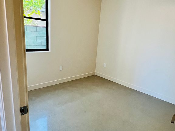 4th image of 1205 S Chavez St #1203