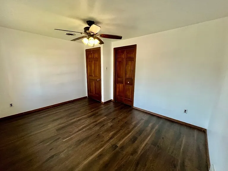 419 E Fairmont Ave — Photo 6