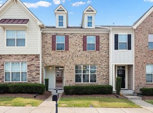 1327 Lakestone Village Ln, Fuquay Varina, NC 27526