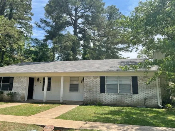 2 Grayson Ct #B, Longview, TX 75604