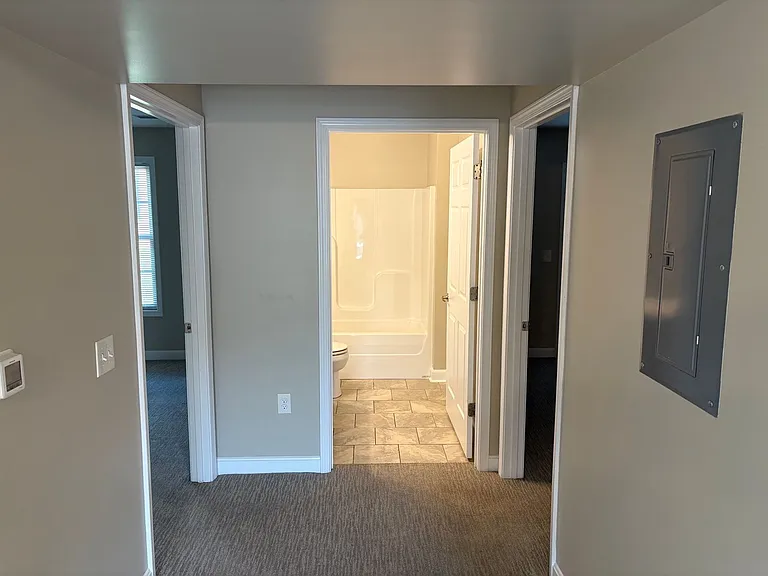 404 Southern Cross Dr — Photo 4