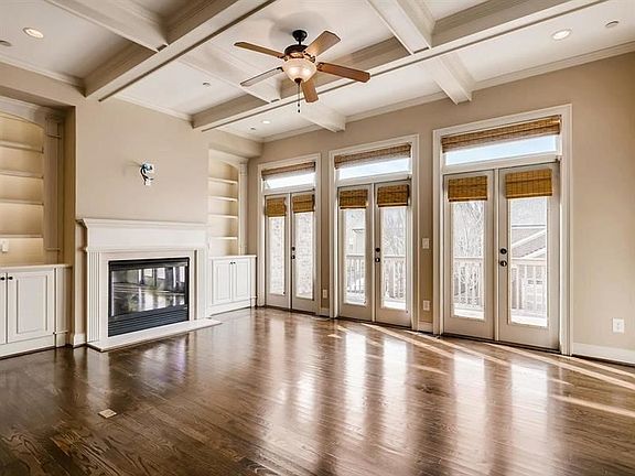 2nd image of 797 Park Manor Dr SE