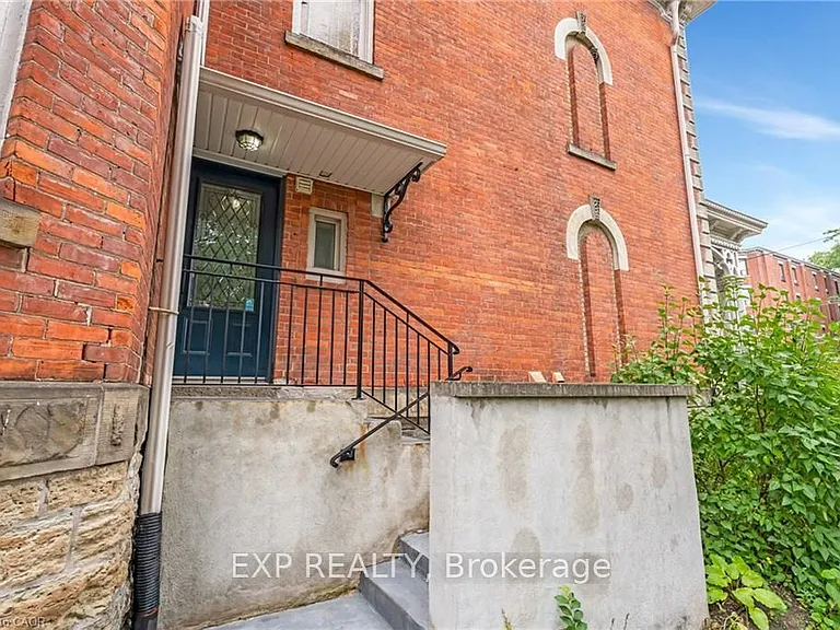 46 Herkimer St #2 — Photo 27