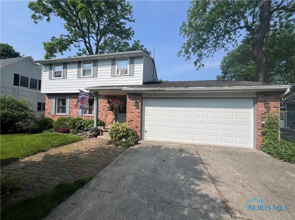 828 Louisiana Ave, Perrysburg, OH 43551