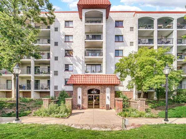 475 Plum Creek Dr APT 212, Wheeling, IL 60090
