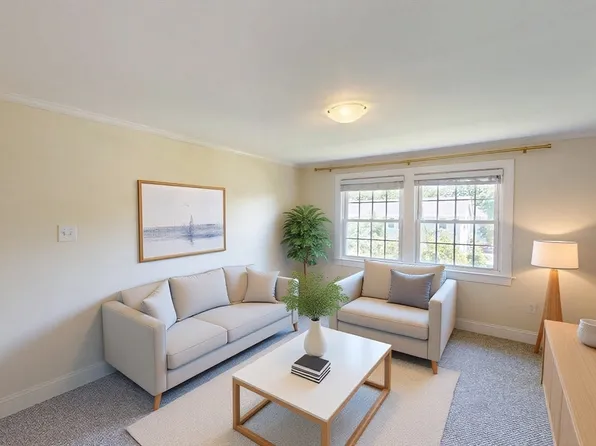 2 McDewell Ave APT 18, Danvers, MA 01923