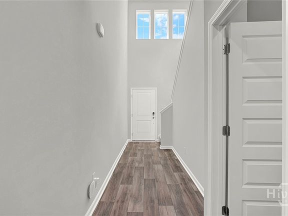 5th image of 137 Barefoot Drive
