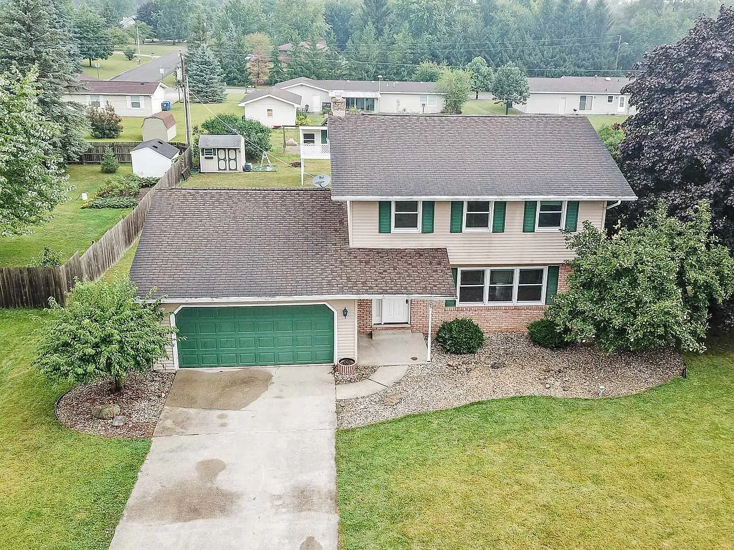 805 Sharon St photo 1