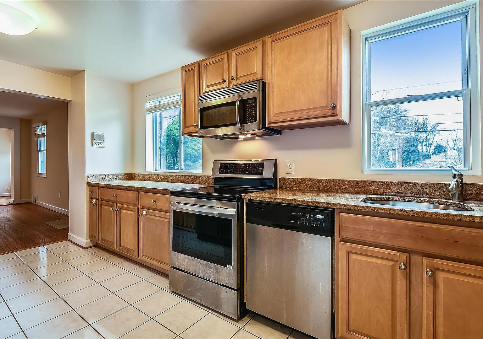 Captivating Updated "3/3" Cape Cod — Photo 4