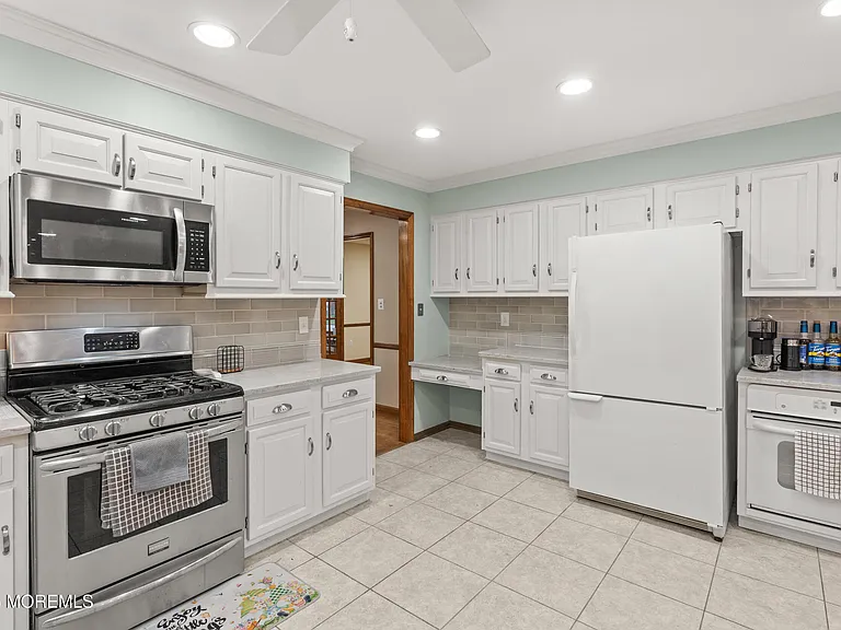 1709 Fanwood St — Photo 14