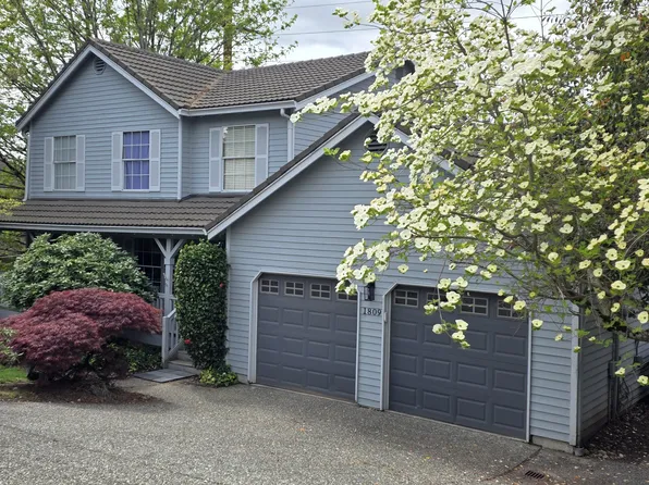 1809 136th Pl SE, Bellevue, WA 98005