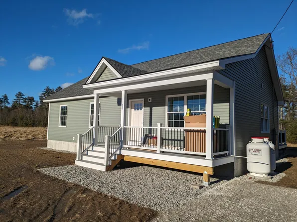 18 Emma's Way, Limerick, ME 04048