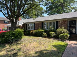 2401 Everglades Rd, Norfolk, VA 23518