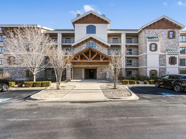 250 Lakewood Drive #206 BLDG 8, Hollister, MO 65672
