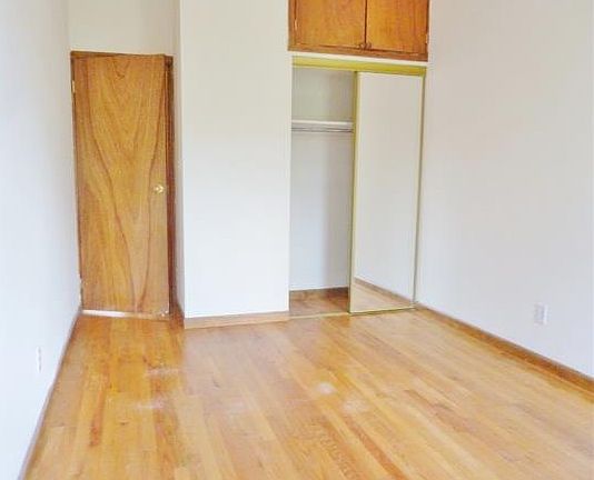 3rd image of 338 E 92nd St APT 26