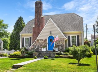 21 Lakeview Dr, Norwalk, CT 06850