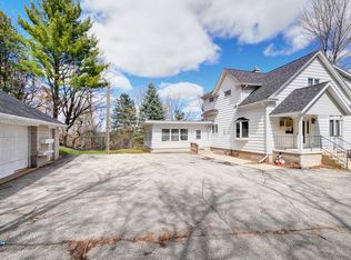 524 Terrace Ave, Burlington, WI 53105