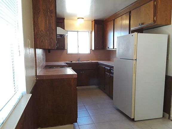 3rd image of 866 Gallatin Dr APT 4