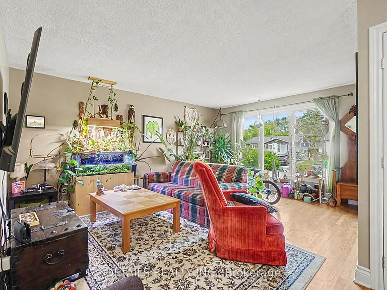 816 Willow Ave — Photo 4