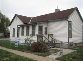 1803 S 11th St, Council Bluffs, IA 51501