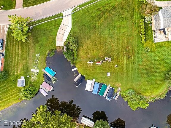 4th image of 701 Tanview Dr