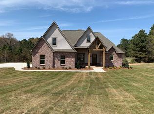 114 Downing St, Oxford, MS 38655