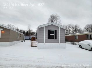 3407 W Mount Hope Ave #B27, Lansing, MI 48911