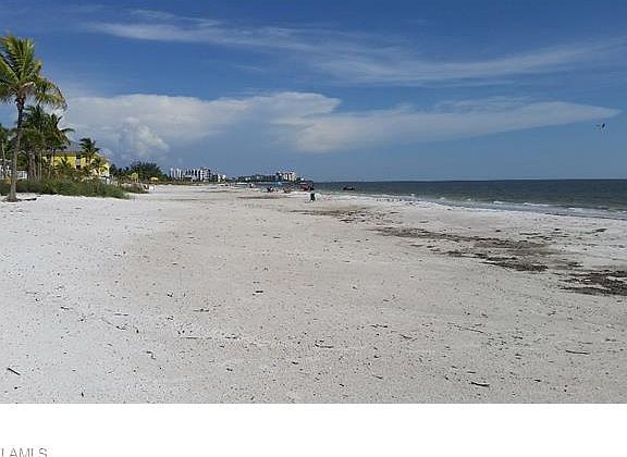 4th image of 5370 Estero Blvd #3
