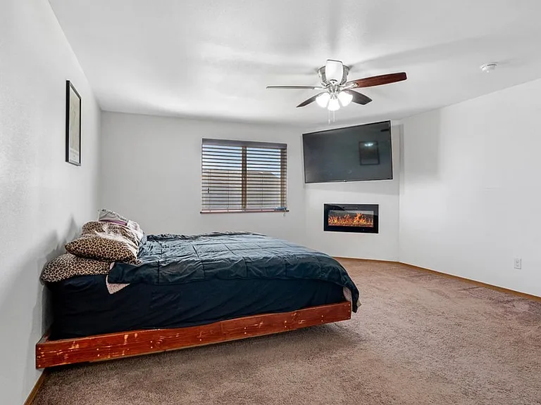 1409 W Electra St — Photo 12