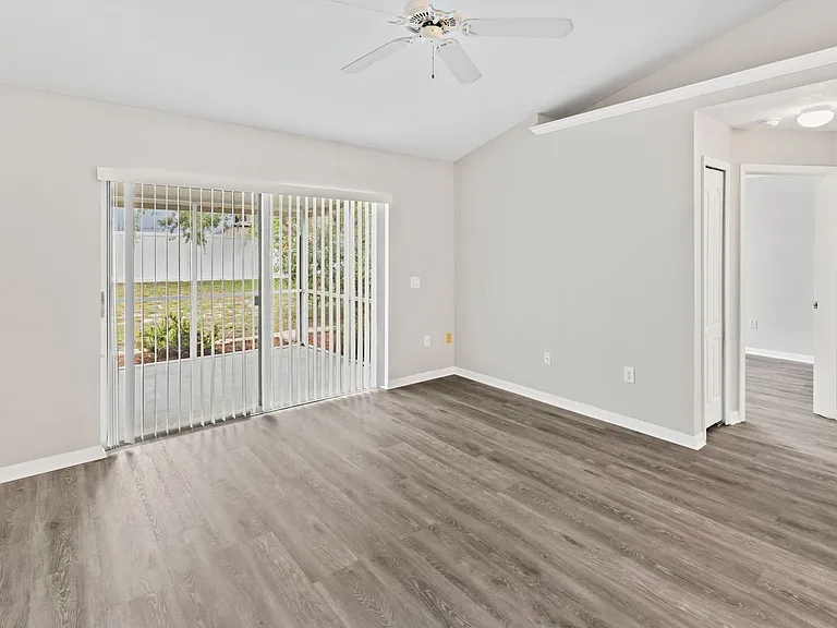 11111 Lakeside Vista Dr — Photo 24