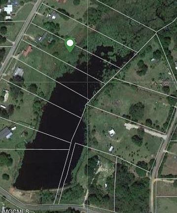 3rd image of 80 Lakeview Dr
