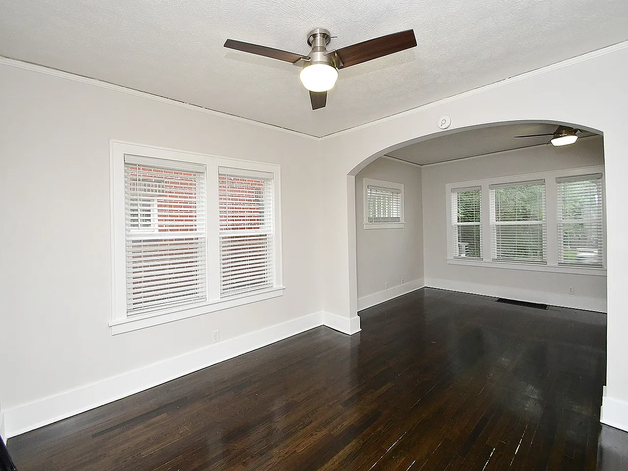 5406 Leavenworth Street — Photo 4