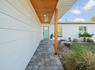 15810 2nd St E, Redington Beach, FL 33708