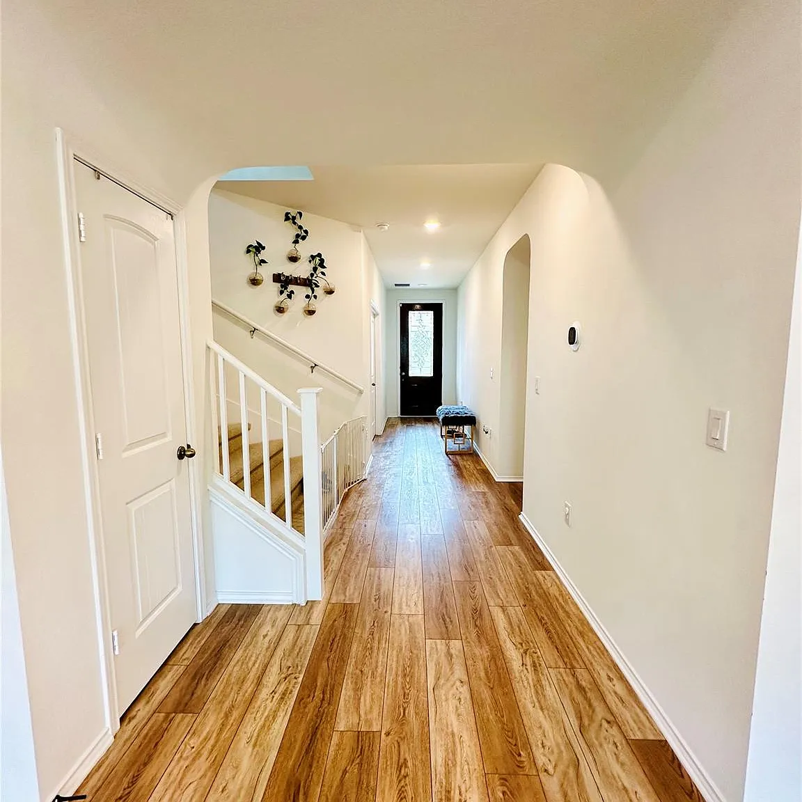 5 bed, 2.5 bath, 3103 sqft, $2,800 — Photo 3