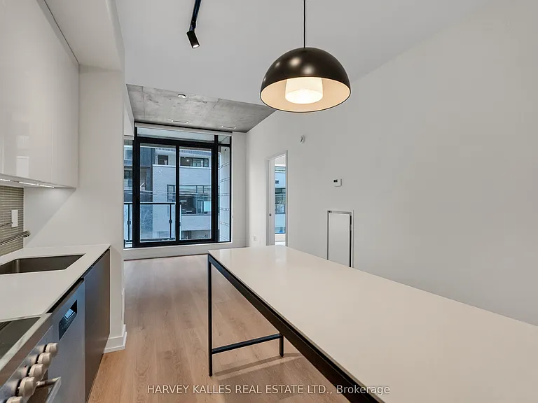 8 Dovercourt Rd #222 — Photo 19