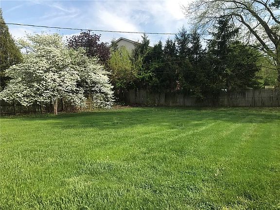3rd image of 3991 Standish Dr