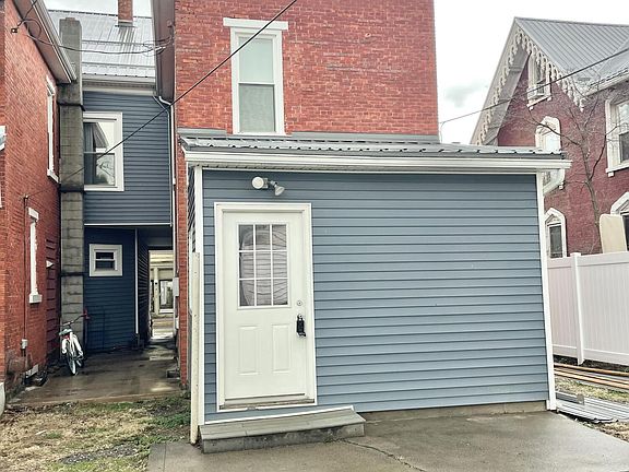 3rd image of 507 Chestnut St #1/2