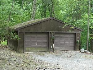 5th image of 1518 Hoffmaster Rd